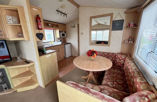 Colchester Cabin | Seaside Getaway Your Ultimate Island Retreat