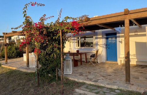 Zambujeira do Mar House | Seaside guest house. Carvalhal Beach