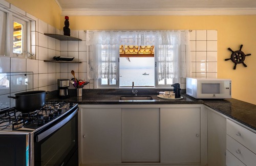 Praia de Aracatiba House | Seaside House w/Kayaks Stand-up Paddleboards and Diving Equipment #PetFriendly