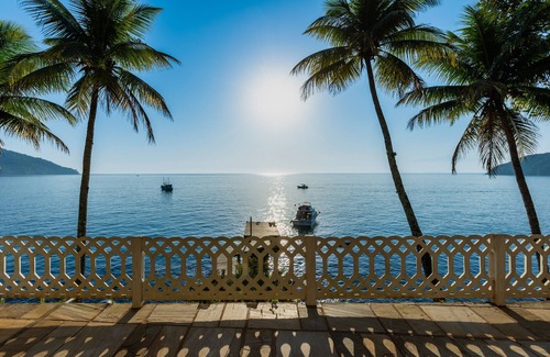 Praia de Aracatiba House | Seaside House w/Kayaks Stand-up Paddleboards and Diving Equipment #PetFriendly