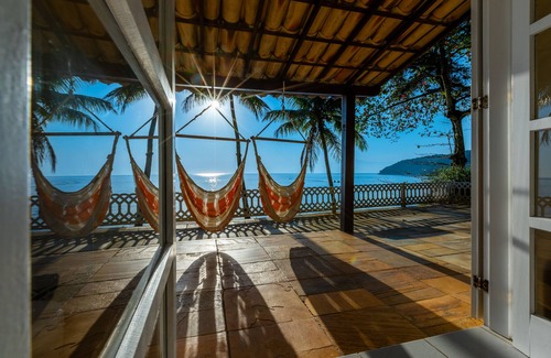Praia de Aracatiba House | Seaside House w/Kayaks Stand-up Paddleboards and Diving Equipment #PetFriendly