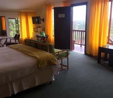 Salt Rock Bed & Breakfast | Seaside Lodge B&B