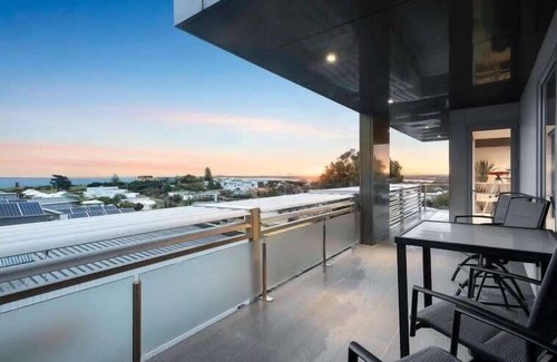Ocean Grove Apartment | Seaside Luxury: Panoramic Views in Heart of Town