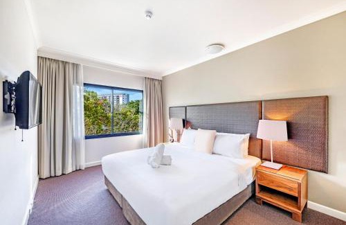 Darwin City Centre Apartment | Seaside Oasis with Balcony along the Esplanade