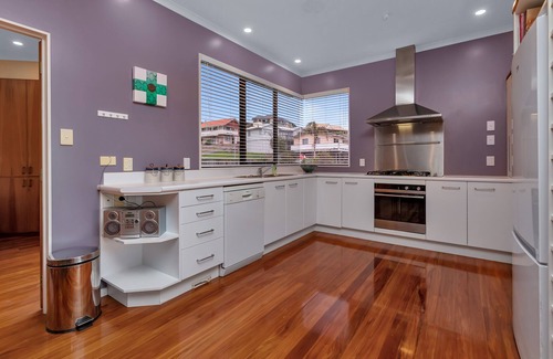 Cable Bay House | Seaside on Stratford - Cable Bay Holiday Home