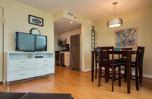 Crescent Beach Apartment | Seaside Resort