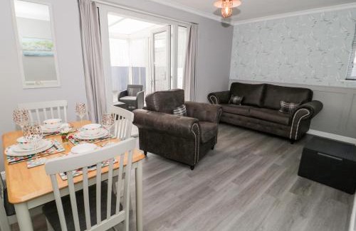 Prestatyn House | Seaside Retreat