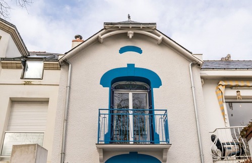 Saint-Nazaire Cottage | Seaside Retreat: Renovated 19th-Century Villa with Ocean Views & Modern Comforts