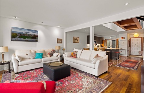 Sidney House | Seaside Sanctuary