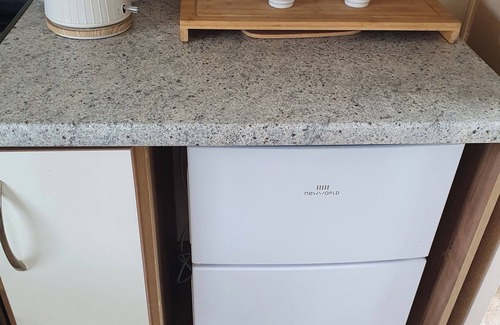 Rhyl Cabin | Seaside Serenity Cabin Retreat