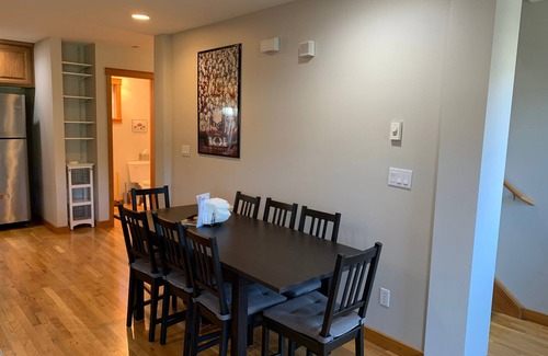 Old Ballard House | Seattle Vacation Home: Ballard Townhome - Impeccably finished 2 bedroom/2.5 bathrooms with parking