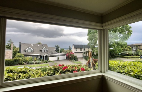 Magnolia House | Seattle Vacation Home: Magnolia home with a beautiful view!