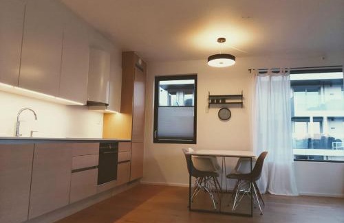 Gamle Oslo House | SEAVIEW 2 SINGLE BEDS LUXURY CENTRAL STATION- Oslo