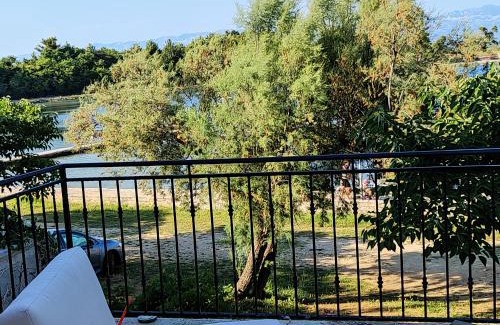 Nin Apartment | Seaview Holiday Apartment, Fresh & renovated