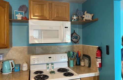 George Town Condo | SeaView Shell-ay, Hideaways