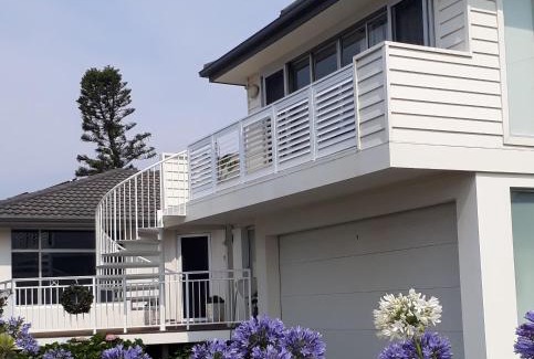 Kiama Apartment | Seaview-Waterfront-Private-On the Coastal Walk-Shutters by the Sea