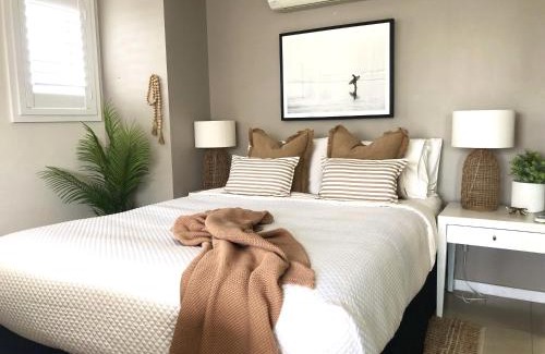 Kiama Apartment | Seaview-Waterfront-Private-On the Coastal Walk-Shutters by the Sea