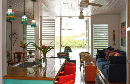 Spanish Wells Cottage | Seawe: Disconnect to Connect – Charming 2-Bedroom Cottage on the Water’s Edge