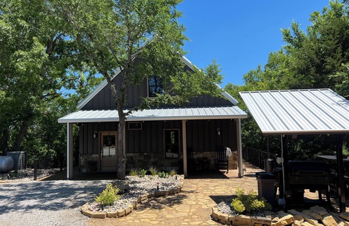 Milo Cabin | Secluded and Peaceful Treetop Cabin Retreat, located on Webb Mtn Cattle Ranch.