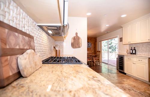 Crestline Cabin | Secluded cabin on 20 beautiful, wooded acres. Hot tub, 3 fireplaces, pool table.