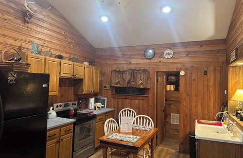 Dushore Cabin | Secluded Cabin outside of Dushore