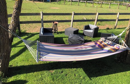 Clamerey Cabin | Secluded caravan, ideal for romantic or family get-togethers