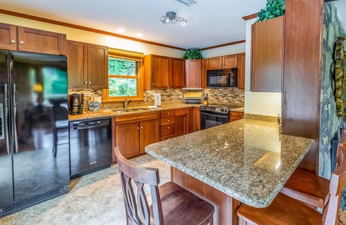 Waynesville House | Secluded Dog-Friendly Home w/Spacious Deck, Gas Grill, Gas Fireplace, Fast WiFi