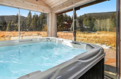 Blue River House | Secluded Escape for 10 Hot Tub Game Room & More