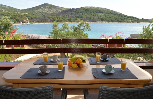 Pasman House | Secluded fisherman's cottage Cove Žižanj, Pašman (K-23925)