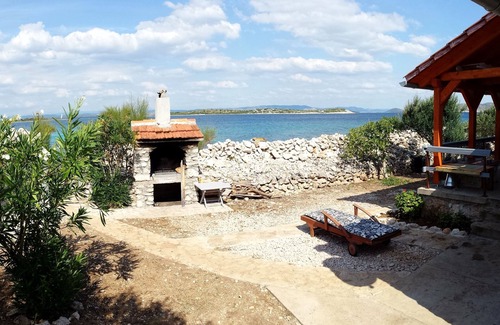 Gangaro House | Secluded fisherman's cottage Cove Matuškovica, Pašman (K-11343)