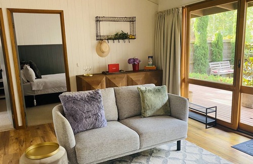 Red Hill South House | Secluded house perfectly positioned near wineries & walking trails
