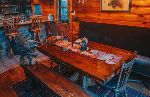 Stamford Cabin | Secluded Log Cabin in Catskills with jacuzzi and mountain/lake view