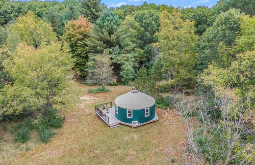 Sears Cabin | Secluded Luxury Glamping Compound - Wood-Fired Tub