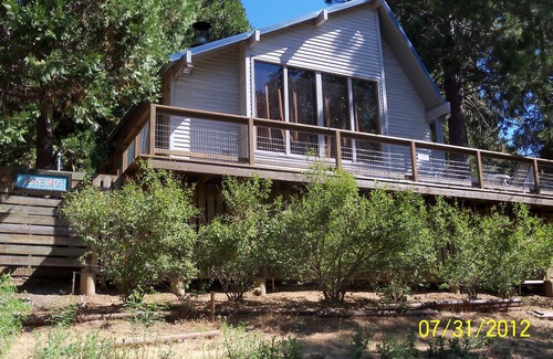 Camp Nelson Cabin | Secluded Mountain Cabin with Rustic Charm in the Sequoia National Forest