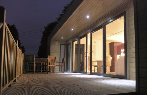Fintry Cabin | Secluded Rural Retreat with elevated deck and wonderful views