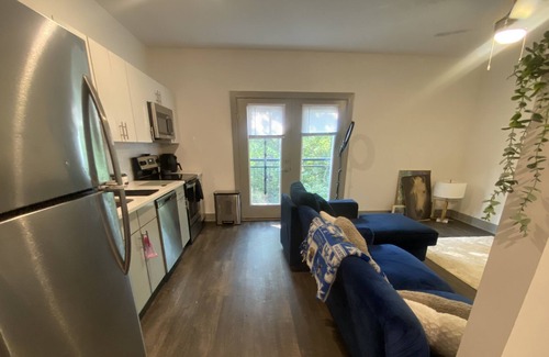 Merry Oaks Apartment | Secluded single or couple studio - 10 mins from Downtown Nashville