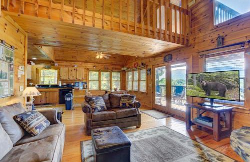Mineral Bluff House | Secluded Soaks Fireside Sips Evening Smores Fun Games Relaxing Rockers - Sunrise Splendor