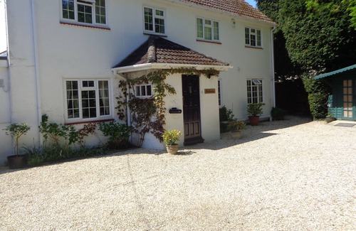 New Forest District House | Secluded, spacious detached house in the New Forest , sleeps 10