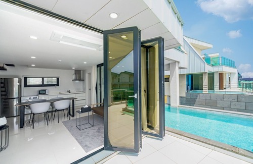 Andeok House | Secret Poolvilla Daejung