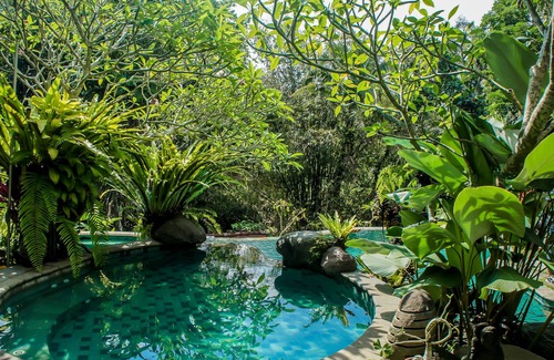 Kutuh Kaja Villa | Secret Tropical Hideaway - Only 5 Min Walk to Central Ubud