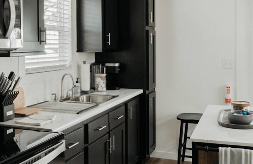 Wimberley Cabin | Secretariat Cabin - Cabin sleeps up to 4 people. Pet friendly.