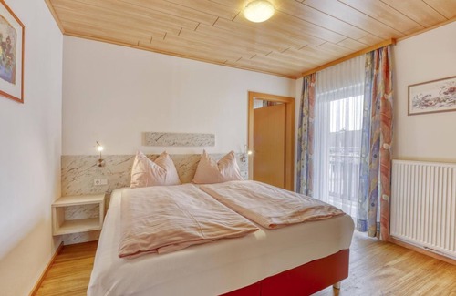 Drobollach am Faakersee Bed & Breakfast | Seeblickstrasse - Fewo Nr.1 - Ferienwohnungen Petschnig