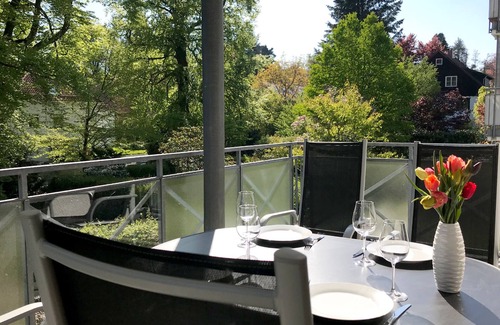 Bad Schachen Apartment | Seeglück vacation apartment - high-quality apartment in the villa district with south-facing balcony