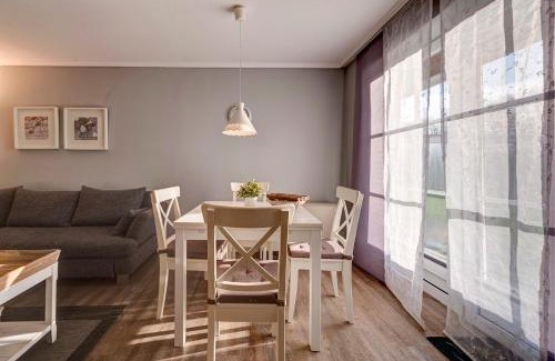 Busumer Deichhausen Apartment | Seeschlößchen Ferienwohnung 4