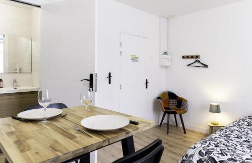 Segre Apartment | Segré centre ? studio ? 24m² ? cuisne ? wifi ? TOUT NEUF!