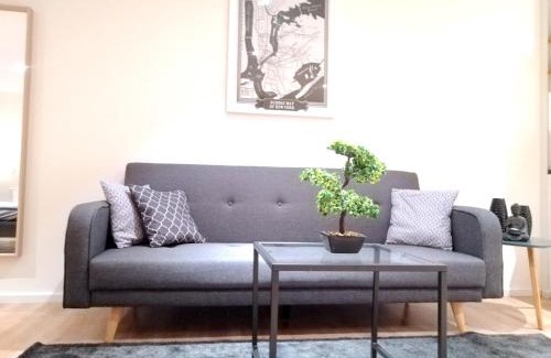 Brueck Apartment | Sehr schöne Wohnung in Köln-Brück mit eigenem Parkplatz
