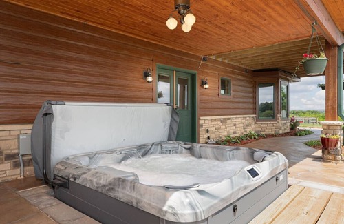 Buchanan County Apartment | Selah Hills Ranch- East Wing