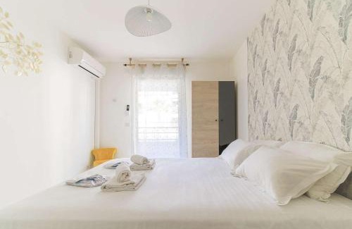 Le Lavandou Apartment | SELECT'soHOME - Appartement pour 4 personnes proche des commerces et de la plage du Lavandou avec parking privé ! - CAP AZUR