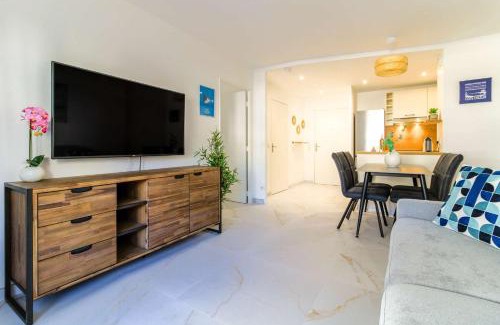 Le Lavandou Apartment | SELECT'soHOME - Appartement pour 4 personnes proche des commerces et de la plage du Lavandou avec parking privé ! - CAP AZUR
