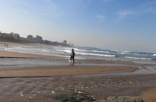 Warner Beach Apartment | Self catering accomodation close to the beach